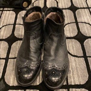 Men’s fur lined boots